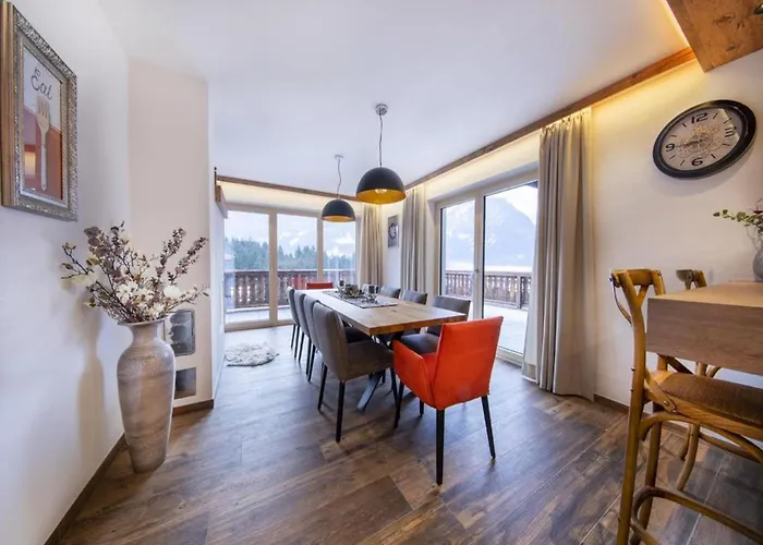 Chalet Mountain Wellness In Neukirchen *